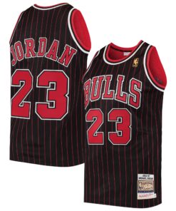 Michael Jordan Chicago Bulls Mitchell &amp Ness 199697 Hardwood Classics Authentic Jersey - Black
